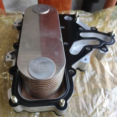 4133Y042 Perkins Engine Parts Oil Radiator / Cooler Assembly For C7.1 C6.6